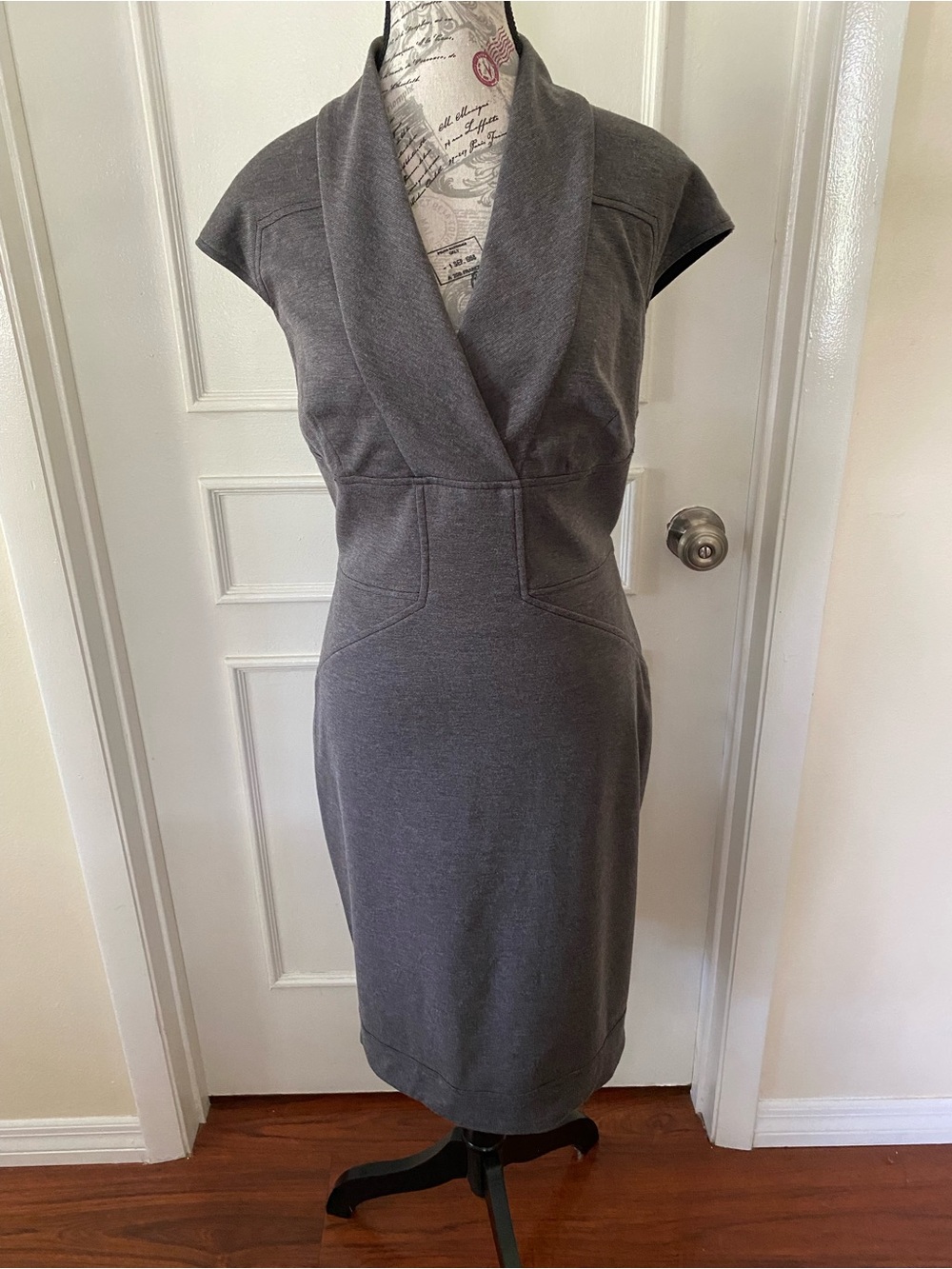 Maggy London Gray Sheath Dress Shawl Collar Career Office Size 14 - Picture 3 of 14